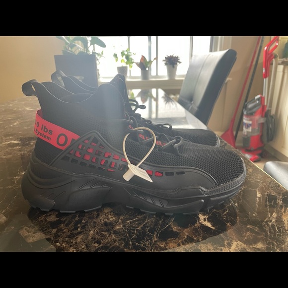 Black XIDISO Shoes *BRAND NEW* - Picture 6 of 7